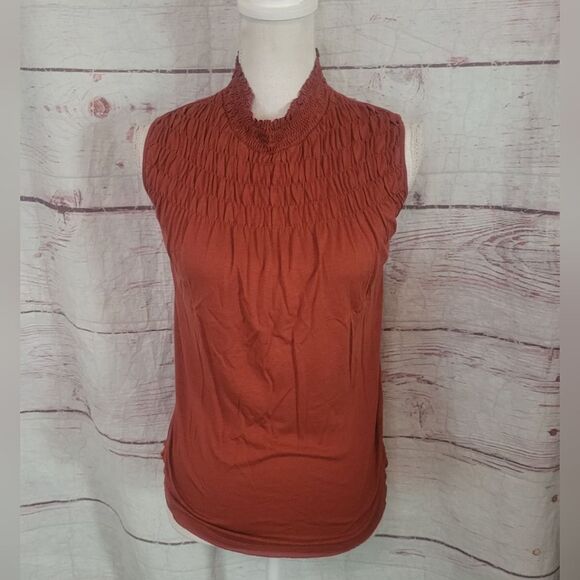Sundance Everyday Essence Smocked Sleeveless Top Size XS - Picture 2 of 7